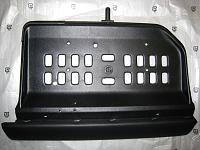 Click image for larger version. 

Name:	PassengerKneePanel.JPG 
Views:	375 
Size:	166.2 KB 
ID:	5326