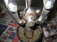Click image for larger version. 

Name:	UsingPuller.JPG 
Views:	589 
Size:	148.8 KB 
ID:	5649