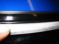 Click image for larger version. 

Name:	WindowscreenUpperSeal01.JPG 
Views:	4488 
Size:	116.6 KB 
ID:	5688