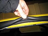 Click image for larger version. 

Name:	RoofWeatherstrip02.JPG 
Views:	4195 
Size:	121.2 KB 
ID:	6542